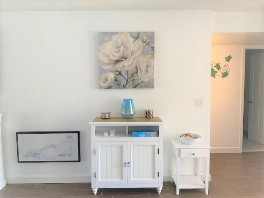 Beautiful Bright & Sparkling 2Bed 1Bath Beach Retreat - Unit 212 Cocoa Beach Eksteriør billede