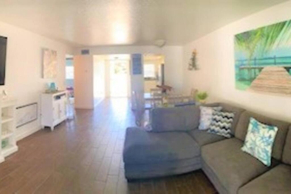 Beautiful Bright & Sparkling 2Bed 1Bath Beach Retreat - Unit 212 Cocoa Beach Eksteriør billede