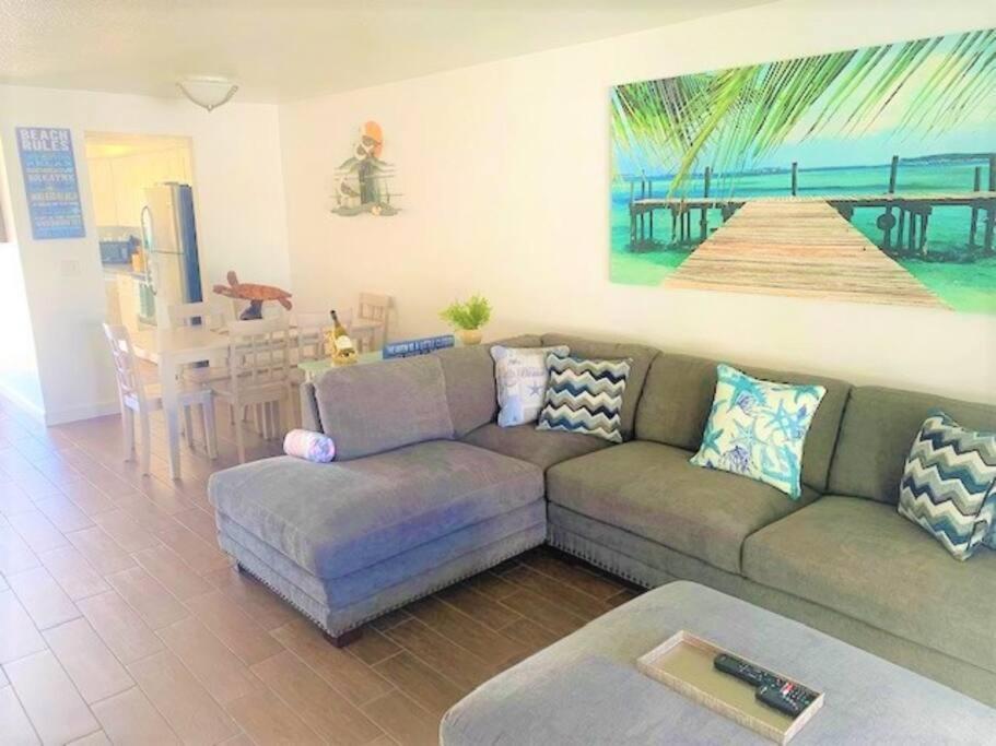 Beautiful Bright & Sparkling 2Bed 1Bath Beach Retreat - Unit 212 Cocoa Beach Eksteriør billede