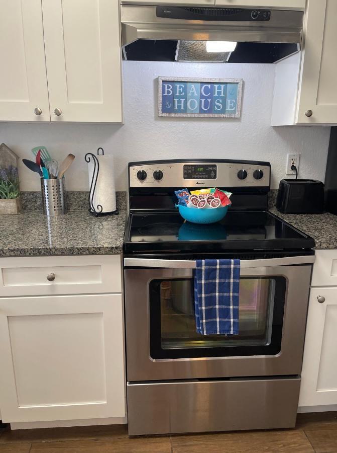 Beautiful Bright & Sparkling 2Bed 1Bath Beach Retreat - Unit 212 Cocoa Beach Eksteriør billede